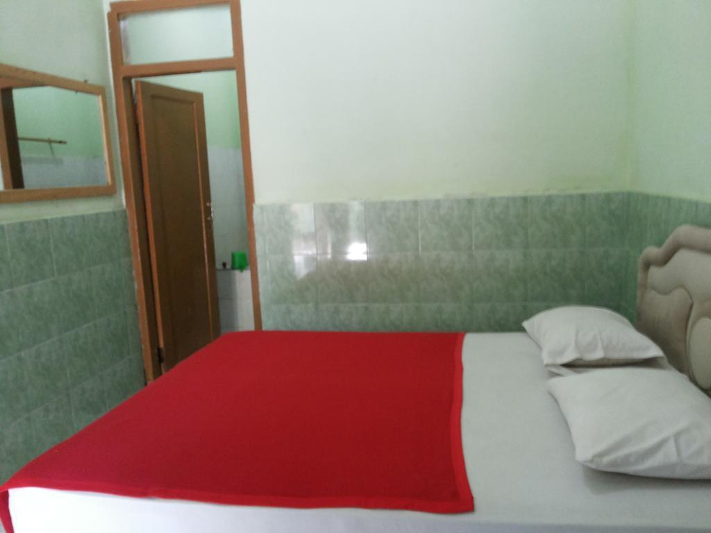 Pasir Putih Resort Bengkulu Habitación foto