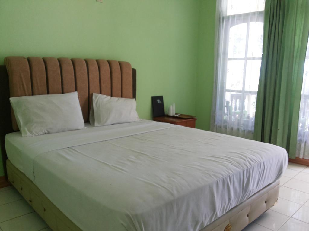 Pasir Putih Resort Bengkulu Exterior foto